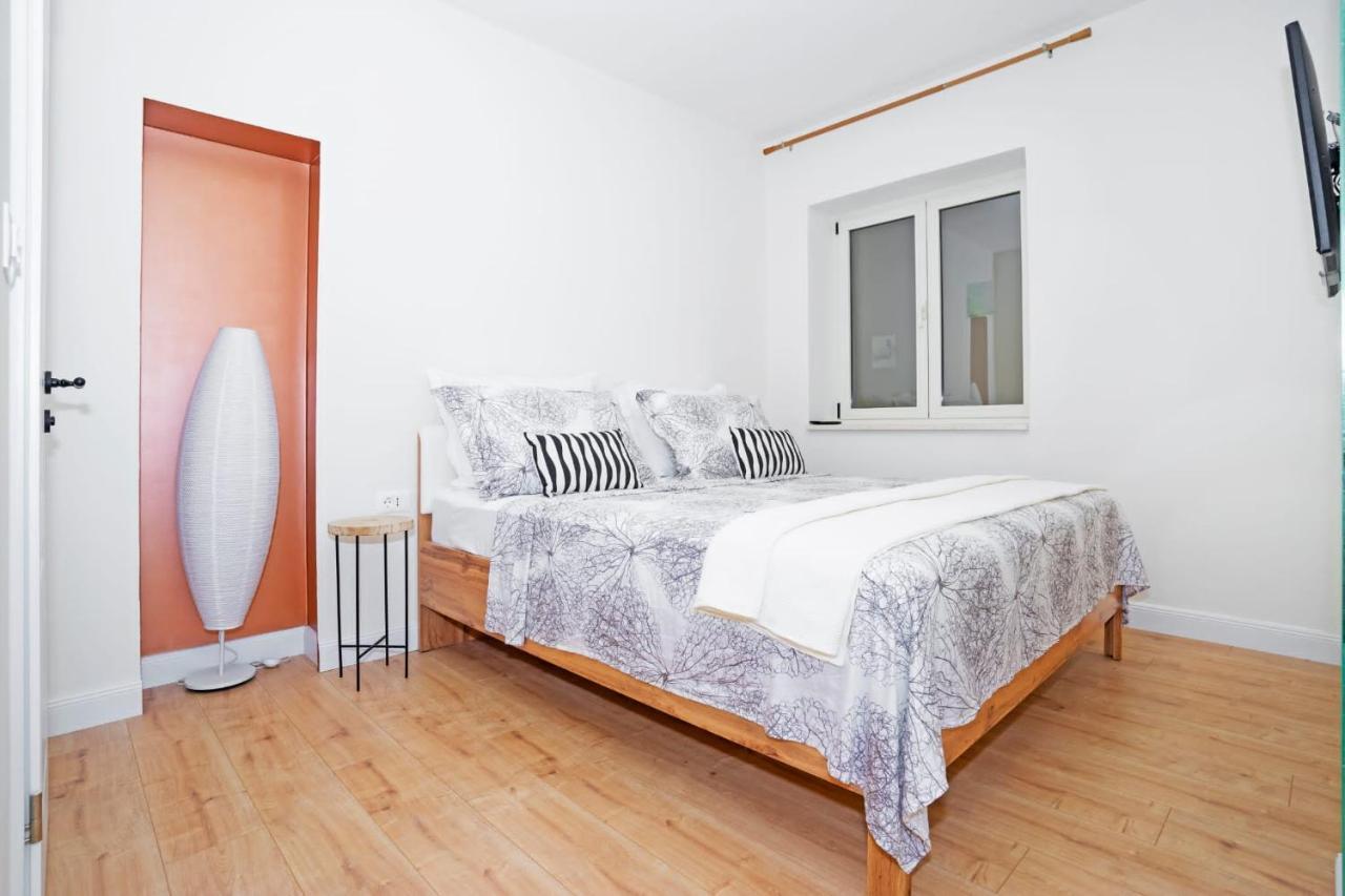 Justiniana Apartment Kastela Ngoại thất bức ảnh